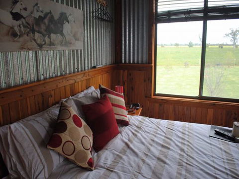 Riverside Farm Retreat B And B - Accommodation Mt Buller 0
