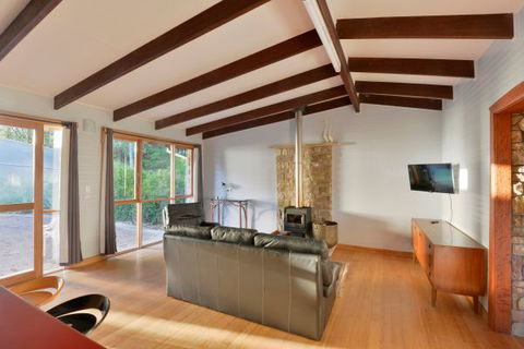 Ridgetop Hideaway - Accommodation Mt Buller 0
