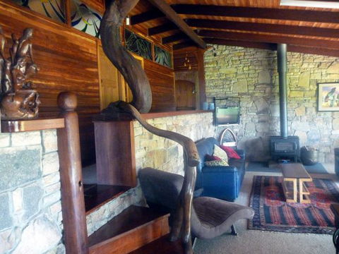Ridgetop Hideaway - Accommodation Mt Buller 4