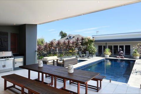 Sundara Beach House - Accommodation Mt Buller 0