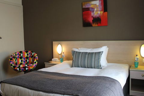 The Oriana, Orange - Accommodation Mt Buller 5