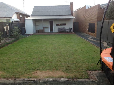 Thelma's Temora - Accommodation Mt Buller 6