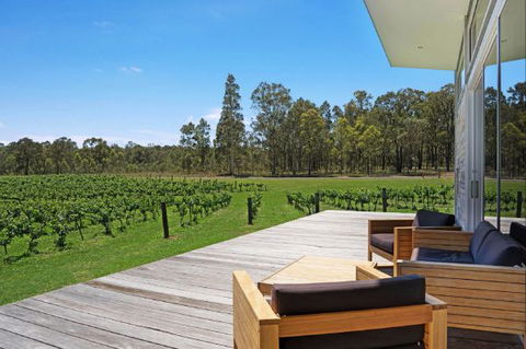 The Longhouse Pokolbin - Accommodation Mt Buller 2