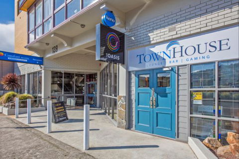 TownHouse Hotel Burnie - Accommodation Mt Buller 0