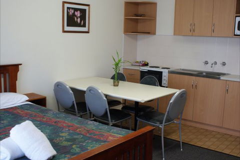 Warrnambool Holiday Park And Motel - Accommodation Mt Buller 4