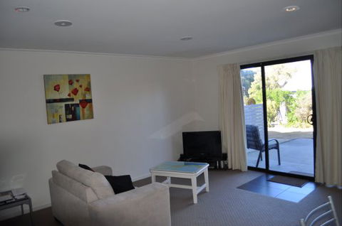 Warrakilla - Accommodation Mt Buller 4