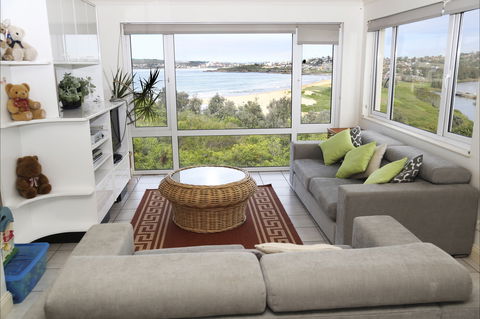 A Beach House Near Manly Two - Accommodation Mt Buller 1