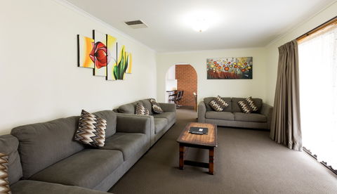 Advance Motel - Accommodation Mt Buller 6