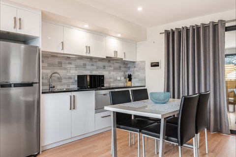 Apartments On Fraser Bicheno - Accommodation Mt Buller 7