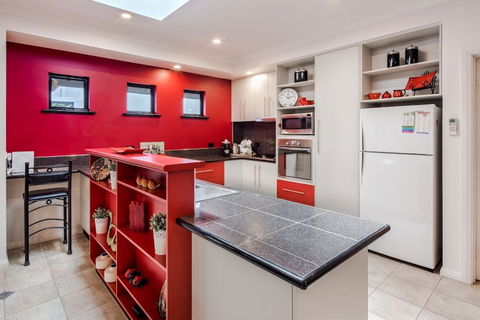 Downton Villa - Accommodation Mt Buller 4