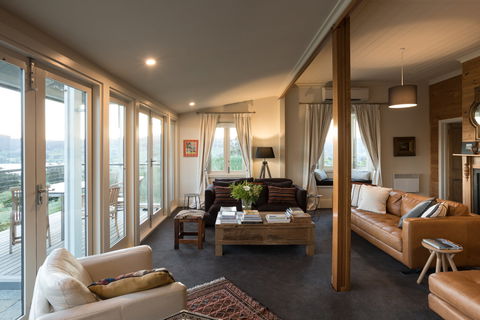 Frenchman's River - The Helmsman's House - Accommodation Mt Buller 5