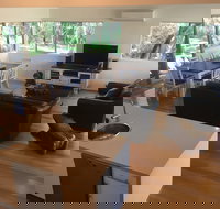 Kangaroo Hollow Preston Beach