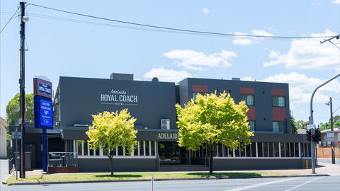 Adelaide Royal Coach - Accommodation Mt Buller 0