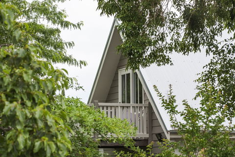 Old Schoolhouse Milton - Accommodation Mt Buller 6