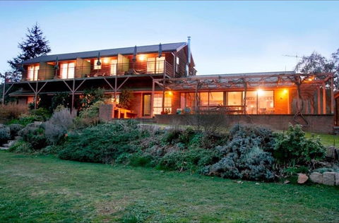 Rosewhite House BnB - Accommodation Mt Buller 0