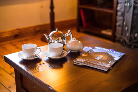 The Creek Cottage - Accommodation Mt Buller 4
