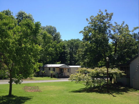 Yackandandah Holiday Park - Accommodation Mt Buller 3