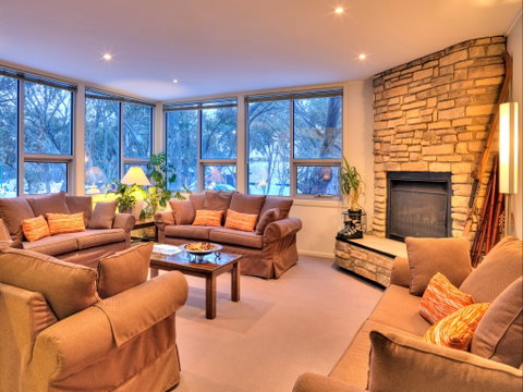 Ajax Ski Club - Accommodation Mt Buller 2