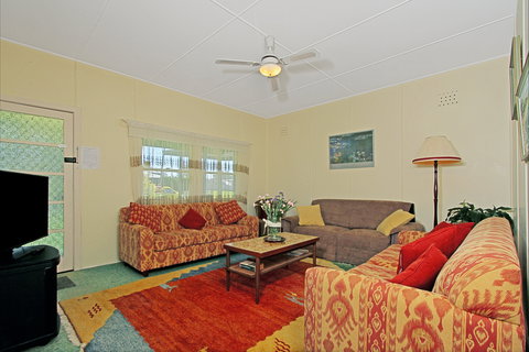 Beach And Lake Getaway - Accommodation Mt Buller 1