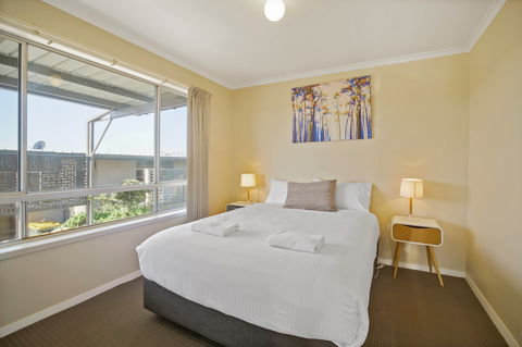 Eagle Heights Holiday Units - Scenic Unit - Accommodation Mt Buller 1
