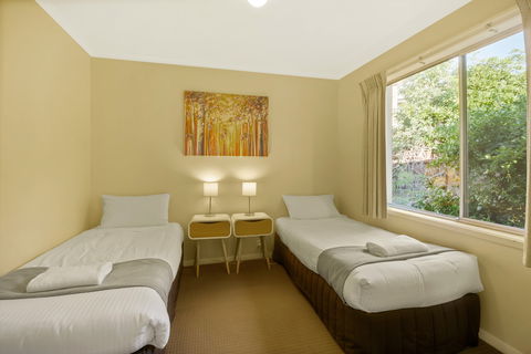 Eagle Heights Holiday Units - Scenic Unit - Accommodation Mt Buller 3