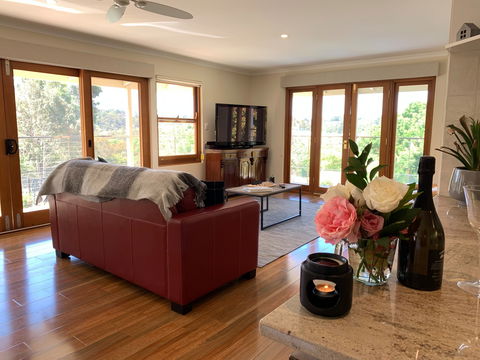 Hahndorf Luxury Lodge - Accommodation Mt Buller 0