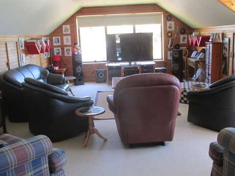 High On Penguin - Accommodation Mt Buller 7
