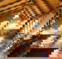 Mavis's Kitchen and Cabins - Accommodation Mt Buller