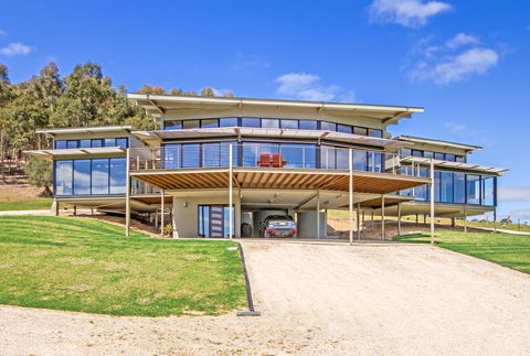 McLaren Eye - Accommodation Mt Buller 1