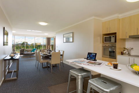 Pacific Suites Canberra - Accommodation Mt Buller 4