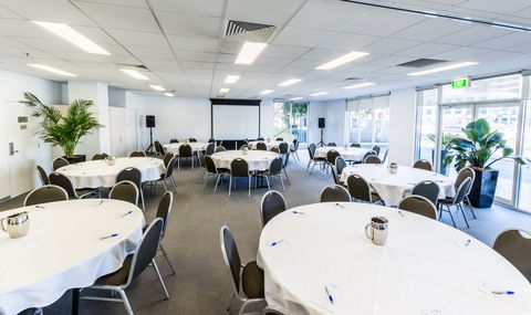 Pacific Suites Canberra - Accommodation Mt Buller 8