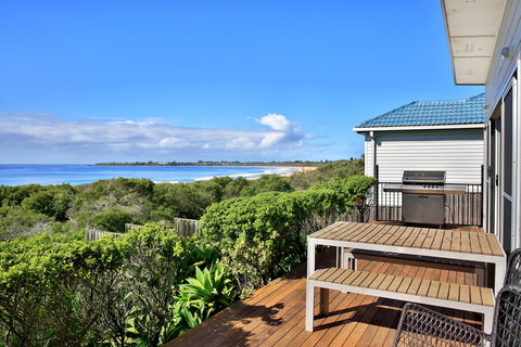 Seakissed Beachhouse - Accommodation Mt Buller 2