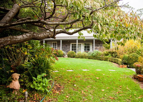 The Studio & The Barn - Accommodation Mt Buller 0