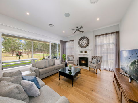 The Grey House - Accommodation Mt Buller 0