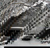 Wallace's - Crystal Creek Chalet 1 - Accommodation Mt Buller