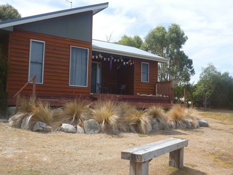 Yakkalla Holiday Cottage - Accommodation Mt Buller 0