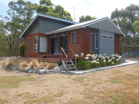 Yakkalla Holiday Cottage - Accommodation Mt Buller 1