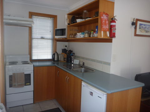 Yakkalla Holiday Cottage - Accommodation Mt Buller 4