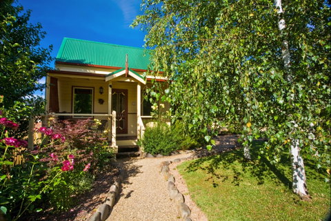 Autumn Abode Cottages - Accommodation Mt Buller 2