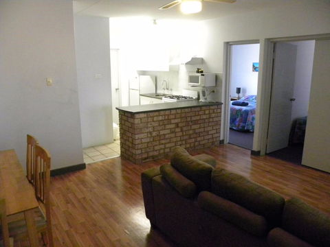 Carnarvon Central Apartments - Accommodation Mt Buller 0