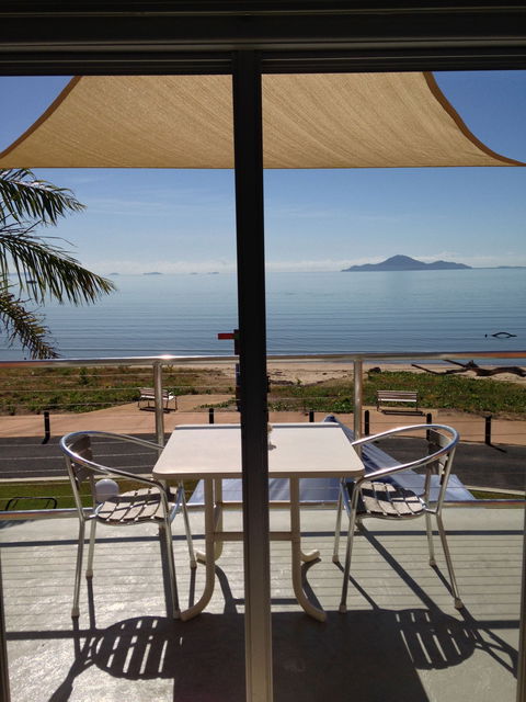 Cardwell Beachfront Motel - Accommodation Mt Buller 0