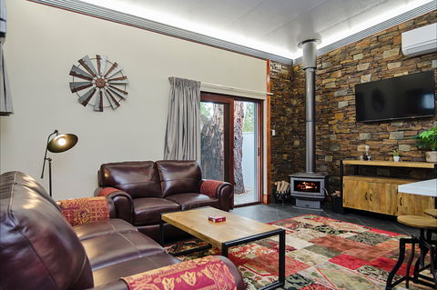 Eagle Foundry Bed & Breakfast - Accommodation Mt Buller 0