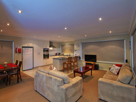 Hobart Villa On Moir - Accommodation Mt Buller 1