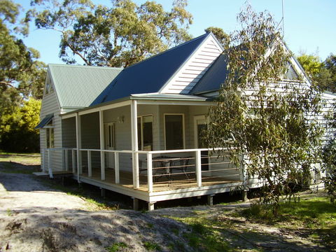 Hooked Inn Cottages - Accommodation Mt Buller 0
