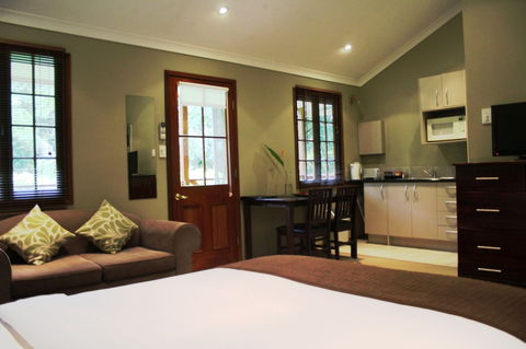 Sunshine Valley Cottages - Accommodation Mt Buller 1