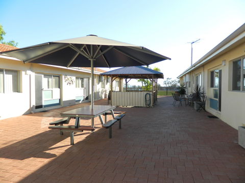 API Pelican Beach Front Apartments Kalbarri - Accommodation Mt Buller 2