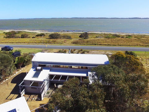 Coorong Aurora - Breathtaking Waterfront Escape - Accommodation Mt Buller 0