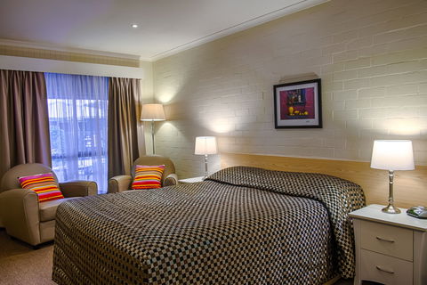 Country Roads Motor Inn - Accommodation Mt Buller 2