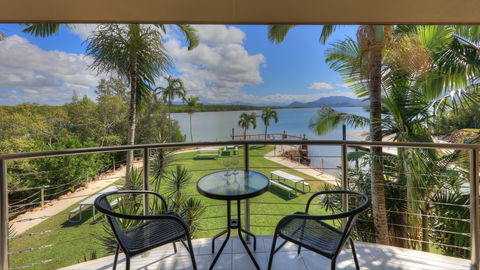 Hinchinbrook Marine Cove Resort - Accommodation Mt Buller 2