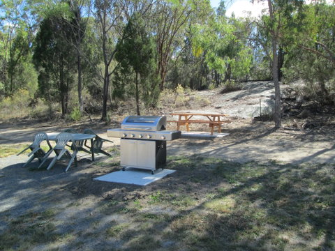 Just Red Wines Vineyard Cabins - Accommodation Mt Buller 1